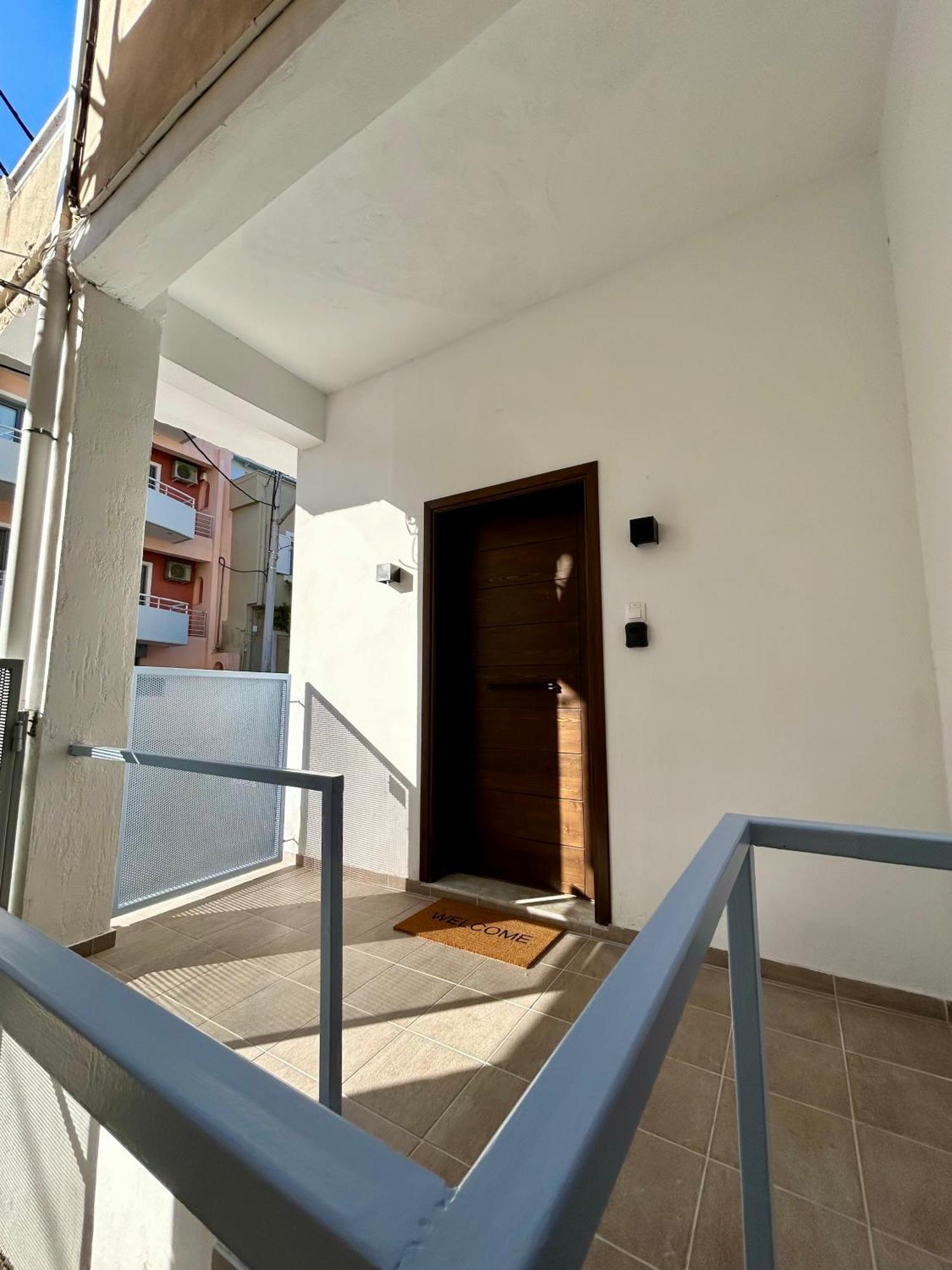 Stella'S Petite Boite Apartment Rafína Exterior foto